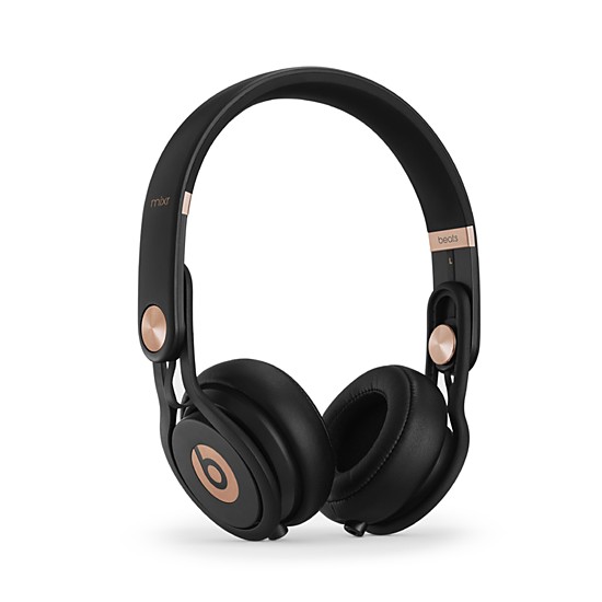 David Guetta challenged Beats by Dre to create the perfect set of world-class ear cups.Thousands of prototypes later, these Beats by Dre Rose Gold Mixr headphones were designed to be heard over parties and deliver extremely deep bass at extraordinarily high volume — more Gifts for Him on @SavvyHome