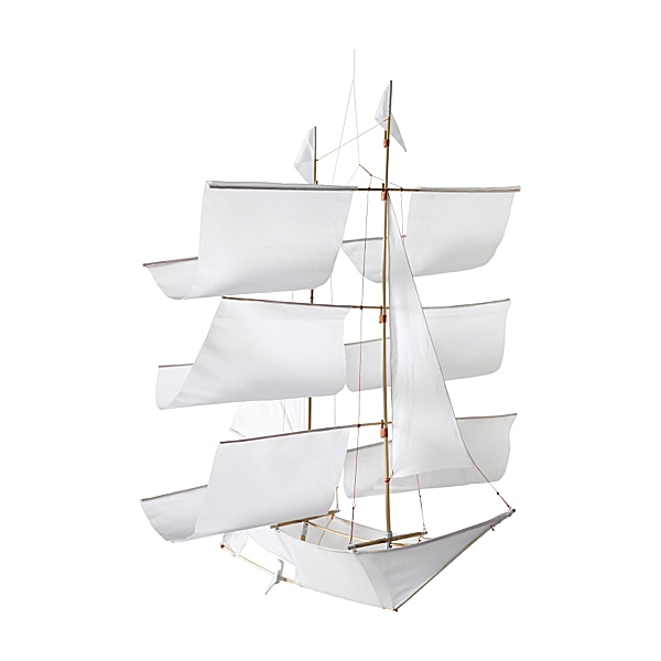 Sailing Ship Kite • More gift ideas for kids on @SavvyHome