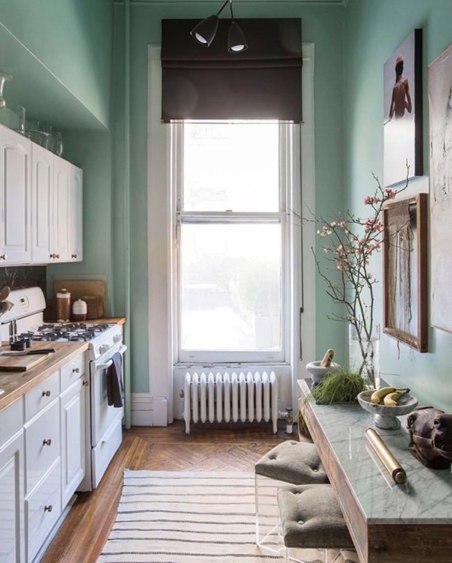 Tour the Apartment of Gabriel Hendifar and Jeremy Anderson of Apparatus Studio on @SavvyHome