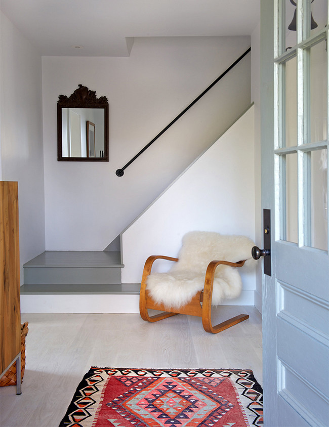 How to Pick a Rug for Your Entrance