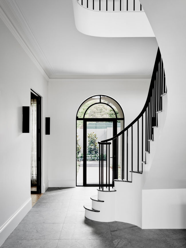 Inside an Architecturally Stunning Melbourne House • on @SavvyHome