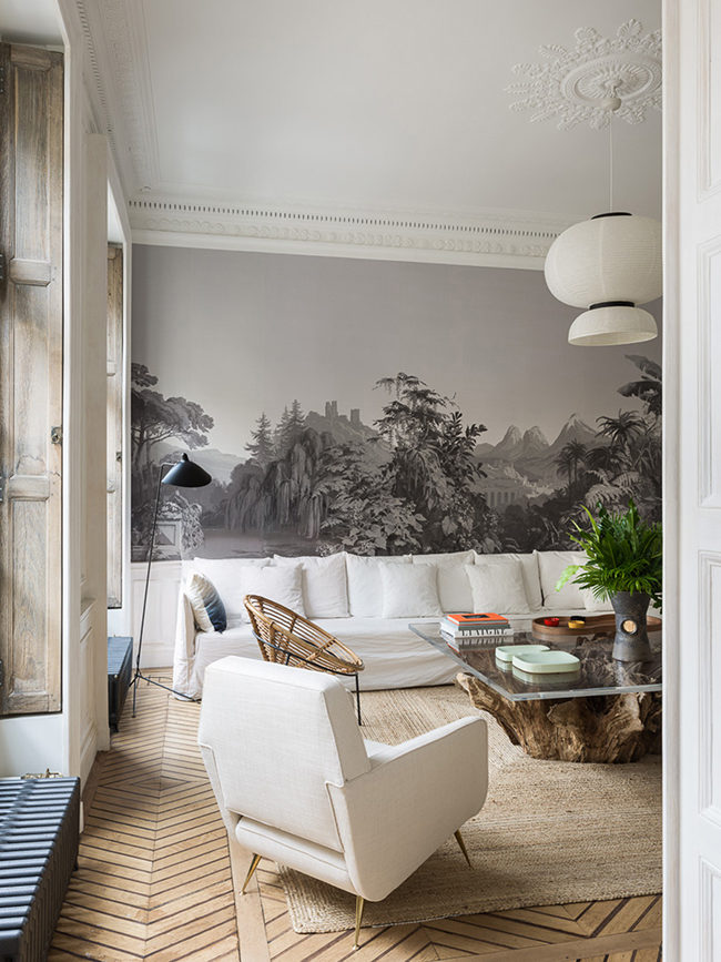 Parisian Pied-à-terre by Studio Razavi Architecture • on @SavvyHome