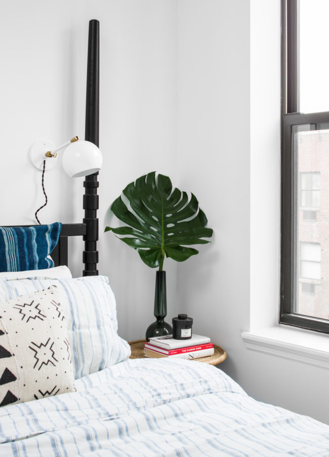 bedside table decor